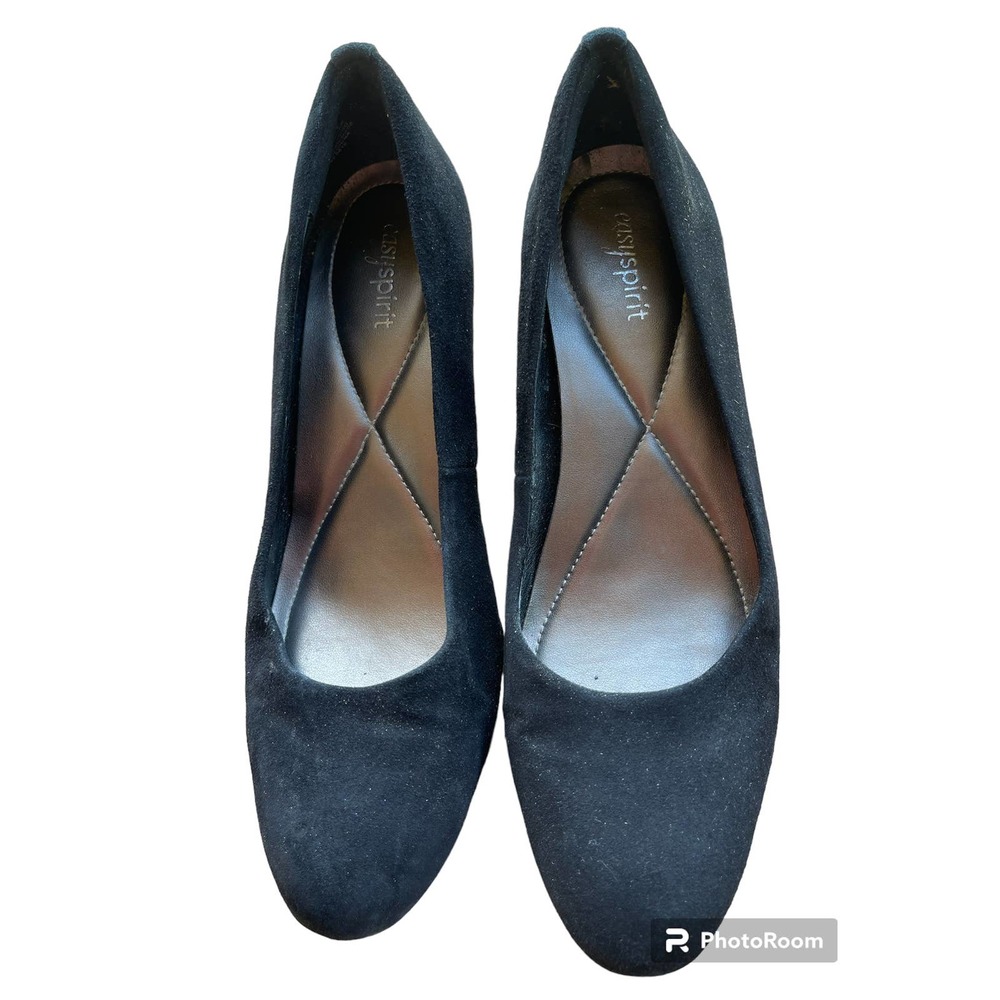 Easy Spirit Slip-on Dress Pumps in Black. Size 8/Eight. - Picture 1 of 3